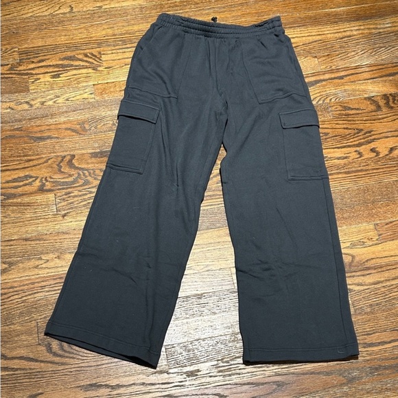 Old Navy Pants - Old Navy Black Cargo Pants